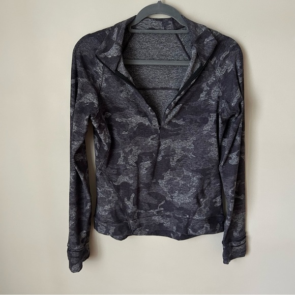 Lululemon Outrun The Elements Half Zip Pullover Sweatshirt Camo Women’s Size 8 - Picture 3 of 9